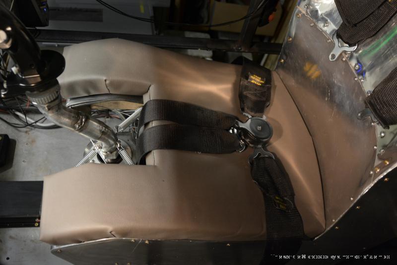AcesII-seat-belts (1)